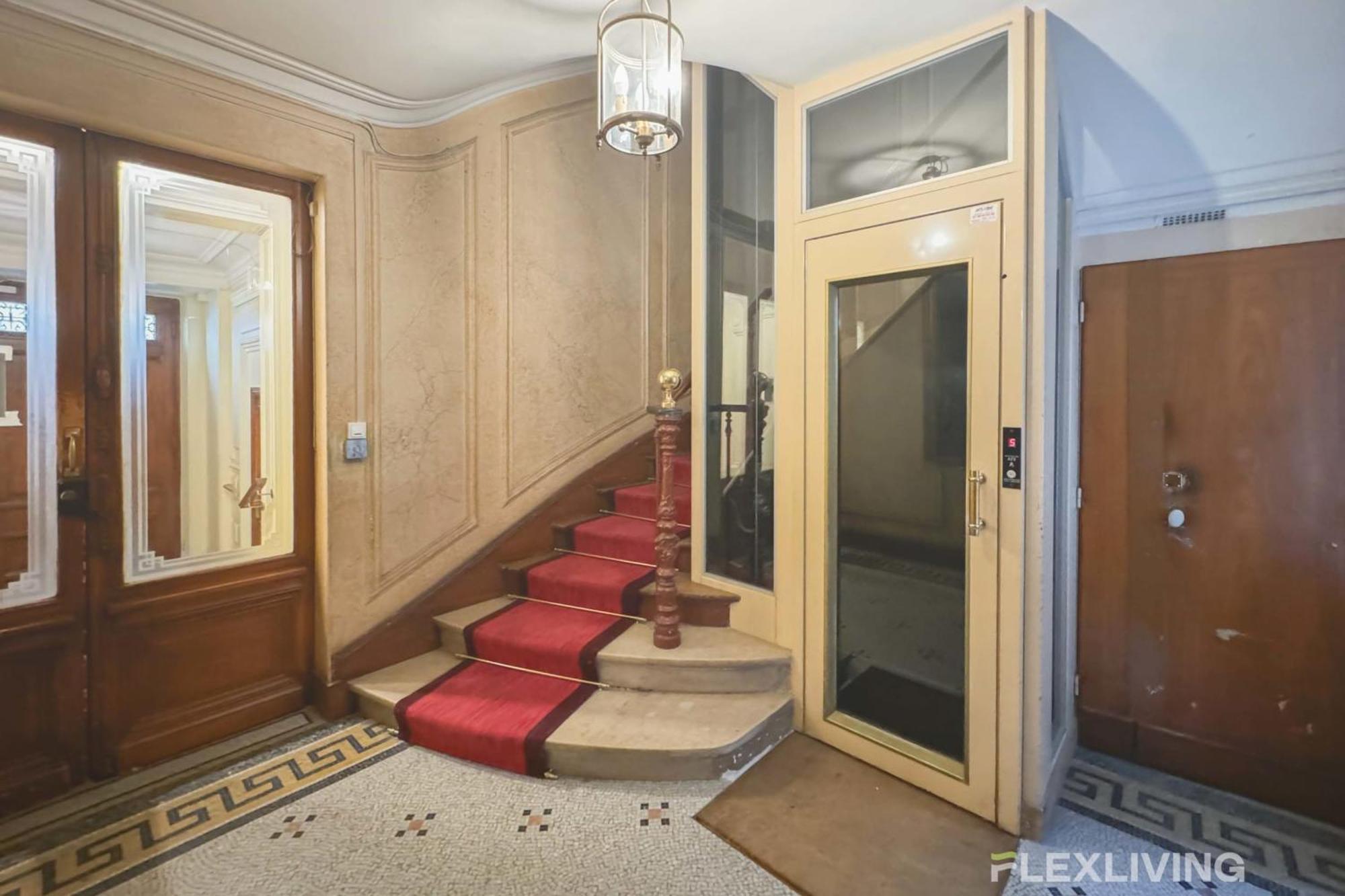 Flexliving - - Bausset *